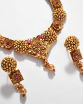 SOHI - Gold Plated Contemporary Jewellery Set